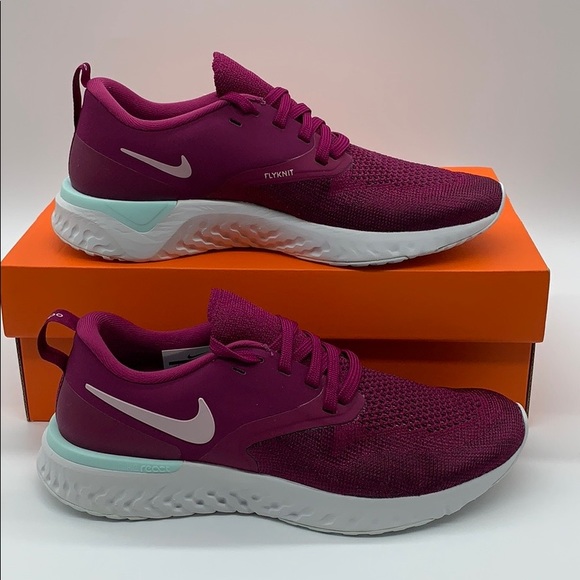 NIKE ODYSSEY REACT 2 FLYKNIT WMNS - Picture 4 of 16